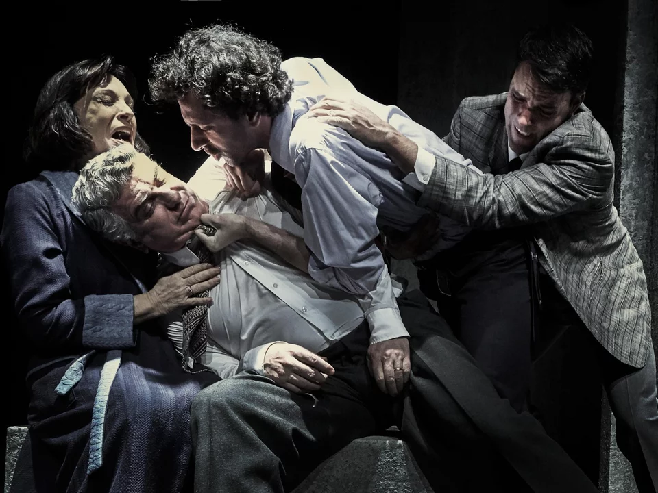 Είδα την παράσταση «Ο Θάνατος του Εμποράκου» του Arthur Miller - κριτική παράστασης - Βίβιαν Μητσάκου - Theater Project 365 